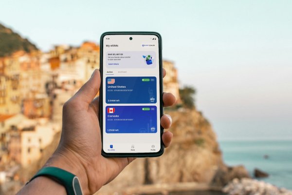 aloSIM offering travel eSIM data for $1.50 weekly! 