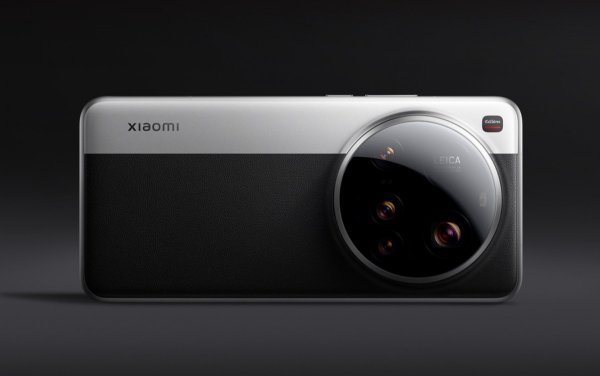 Xiaomi 15 Ultra arrives with 200MP 100mm telephoto camera 