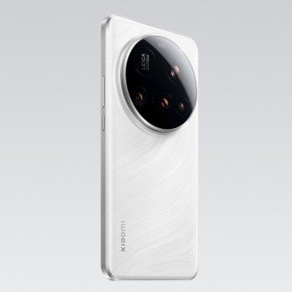 Xiaomi 15 Ultra arrives with 200MP 100mm telephoto camera 