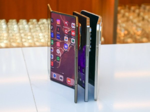 Samsung tri-fold could be called Galaxy G Fold 