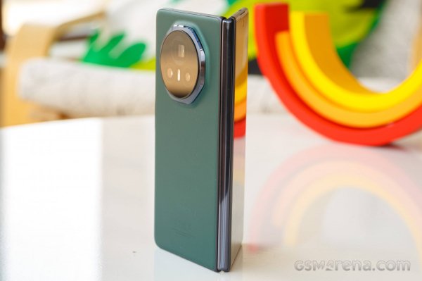 Honor allegedly won't launch the Magic V4 