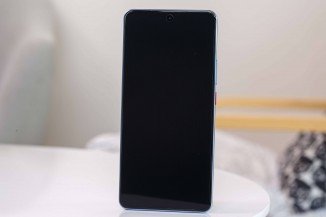 Realme GT 7 in for review 