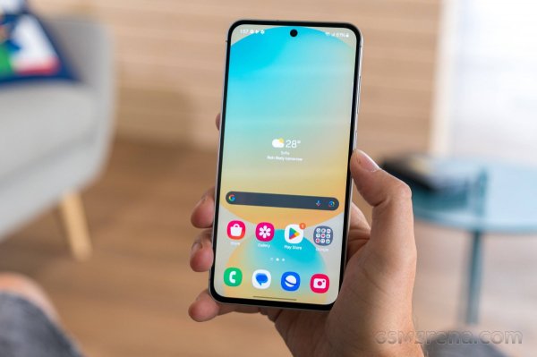 Samsung Galaxy S25 FE might get a more exciting chipset after all 