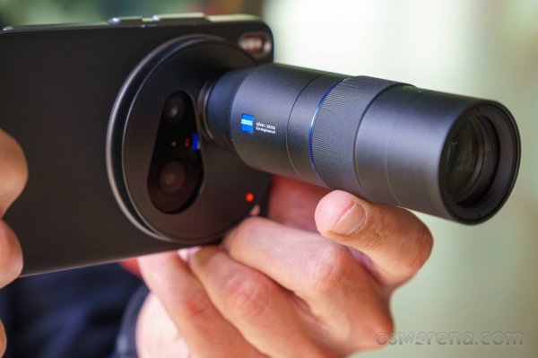 vivo X200 Ultra Photography kit in action 