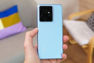 Realme smartphone with a 7,500 mAh battery arriving this year, 10,000 mAh battery phone coming 'soon' 