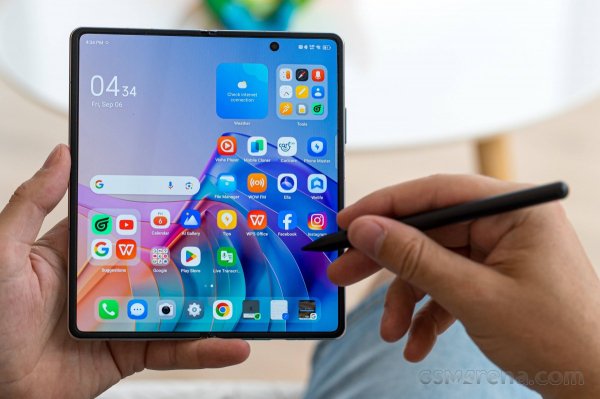 Foldables see lackluster Q1 growth in Europe, Samsung's lead shrinks 