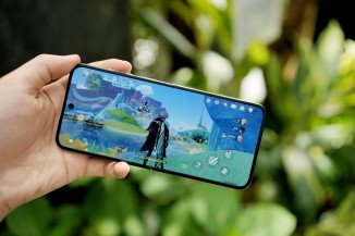 First hands-on photos of the Xiaomi Mix Flip 2 shared by DCS 