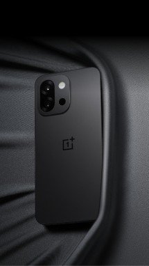 OnePlus 13s brings Snapdragon 8 Elite power, 5,850mAh battery in a small 6.32" form factor 
