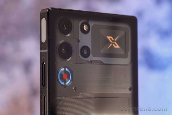 RedMagic 10S Pro unboxing and hands-on 