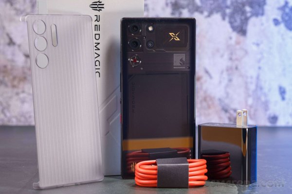 RedMagic 10S Pro unboxing and hands-on 