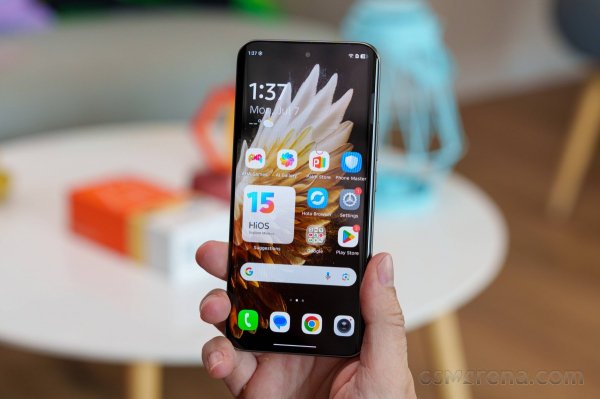 Tecno Spark 40 Pro+ unboxing and hands-on 
