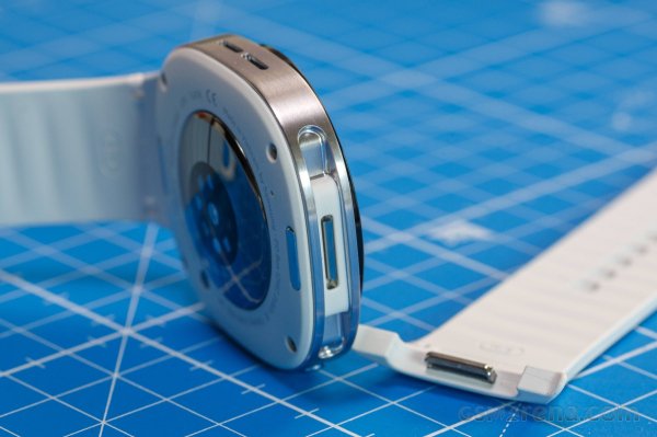 Samsung Galaxy Watch8 in for review 
