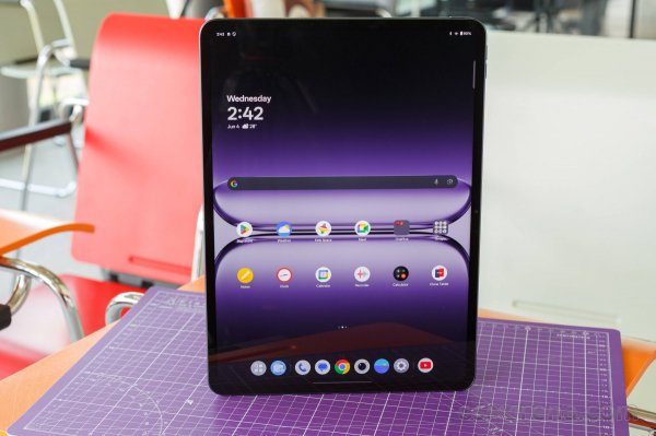 OnePlus and Oppo are both working on a small tablet with a flagship chipset 