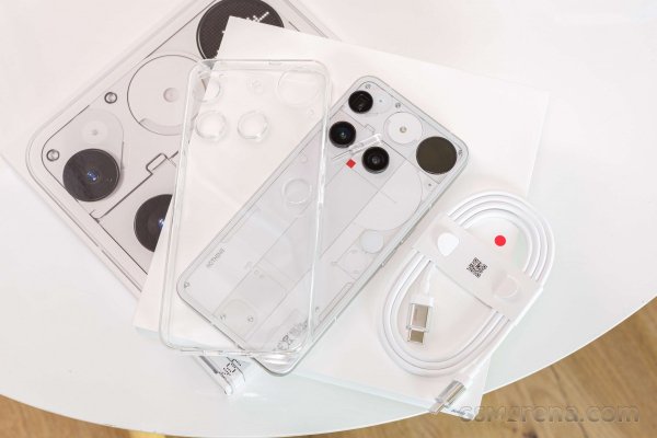 Nothing Phone (3) in for review 