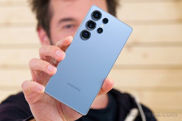 Samsung Galaxy S26 Ultra's battery to be bigger and charge faster 