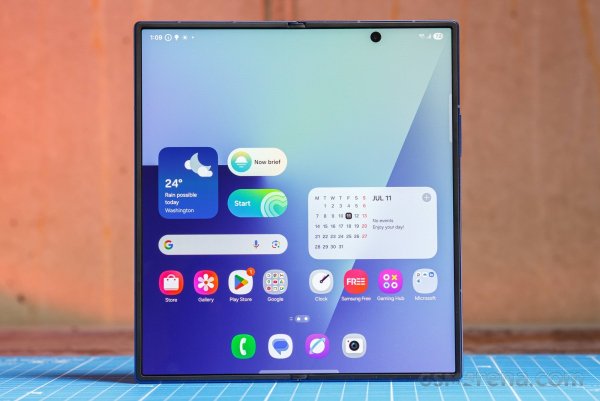 Samsung Galaxy Z Fold7 in for review 