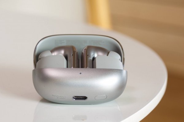 Counterpoint: Global TWS earbuds market primed for growth through 2028  