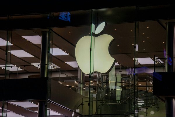 Apple's tax woes in Ireland are officially over 
