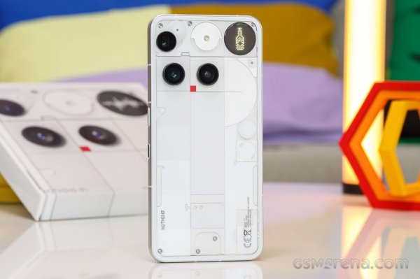Nothing Phone (3) in for review 