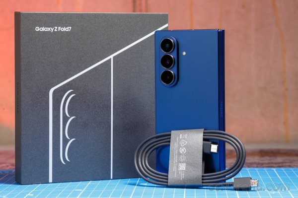 Samsung Galaxy Z Fold7 in for review 