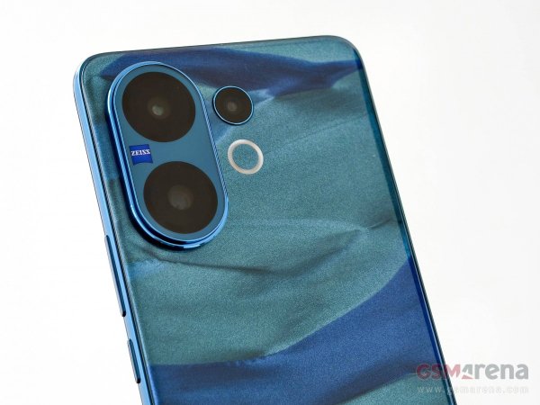 vivo V60 hands-on 