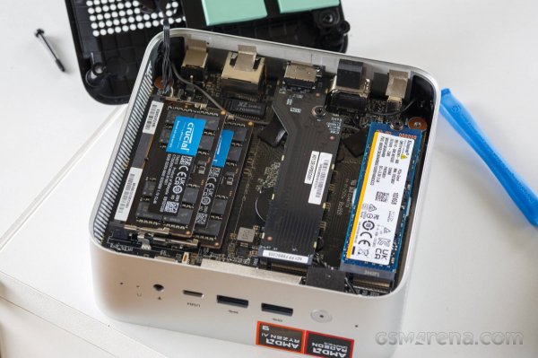 Minisforum AI X1 - Ryzen 9 AI mini PC review 