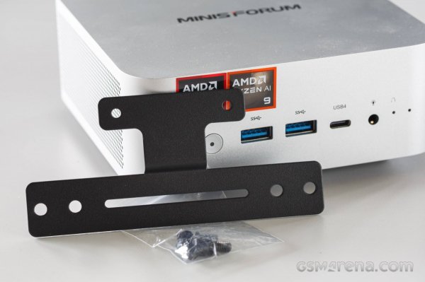 Minisforum AI X1 - Ryzen 9 AI mini PC review 