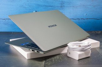 Honor MagicBook Art 14 2025 in for review 
