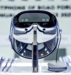 vivo Vision mixed reality headset shown off, testers praise its comfortable design 