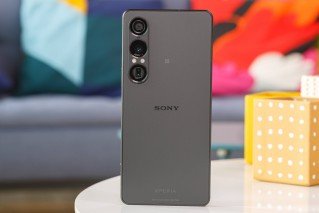 Sony Xperia 1 VII receives Android 16 update 