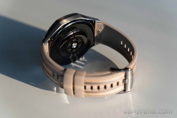 Huawei Watch GT 6 Pro in for review 