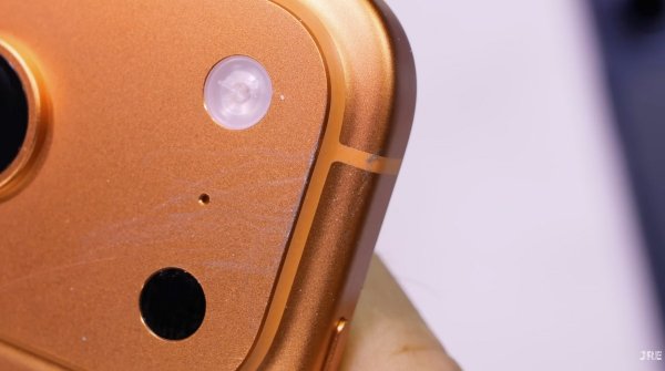 Durability test confirms iPhone 17 Pro series vulnerable to scratches 