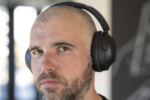 QCY H3S headphones promise flagship ANC for $50, we try them on  QCY H3S headphones promise flagship ANC for $50, we try them on