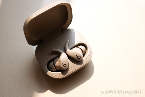 Powerbeats Fit review  Powerbeats Fit review