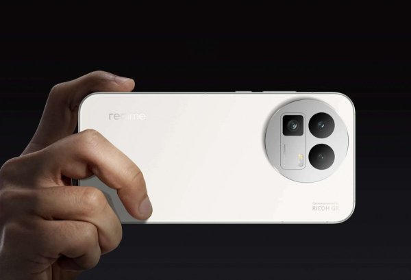 Realme GT8 is official with SD 8 Elite, Ricoh-tuned 50MP cameras   Realme GT8 is official with SD 8 Elite, Ricoh-tuned 50MP cameras