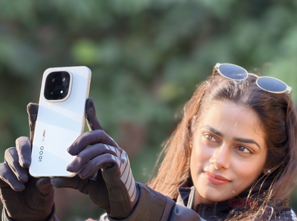 iQOO 15 goes on sale in India 