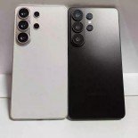 Samsung Galaxy S26 Ultra dummy units star in live images, hands-on video 