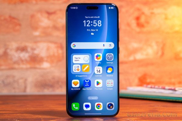 Honor Magic8 Pro priced in its first European country, here's the pre-order offer 