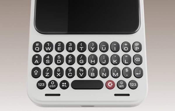 Clicks Communicator is a BlackBerry-inspired phone with a physical keyboard 
