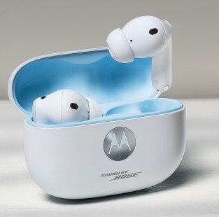 Motorola Moto Buds 2 Plus TWS earphones surface in leaked images 