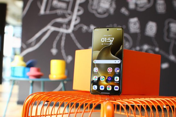 Motorola Signature in for review 